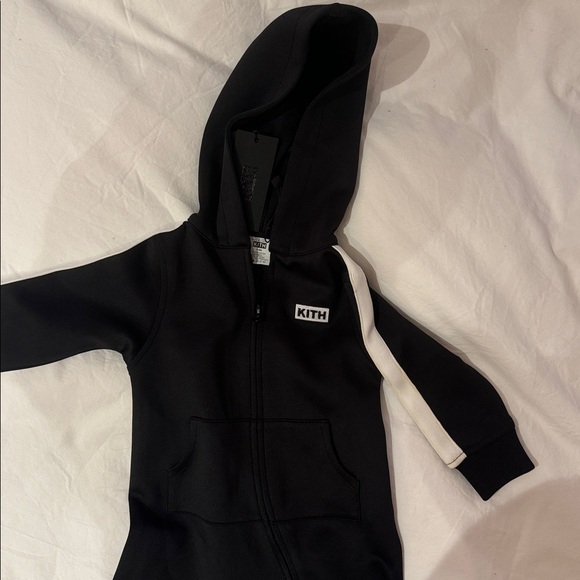 Kith Kids Hooded one piece zippered onesie jumpsuit - Picture 2 of 2